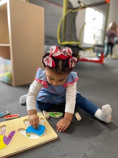 Play cafe in Busy Bees Kids Playhouse 1
