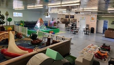 Play cafe in Heyburn Munchkin Playland 1
