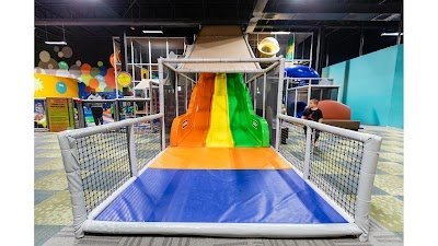 Play cafe in Naperville Ball Factory Playground   Party   Cafe 1